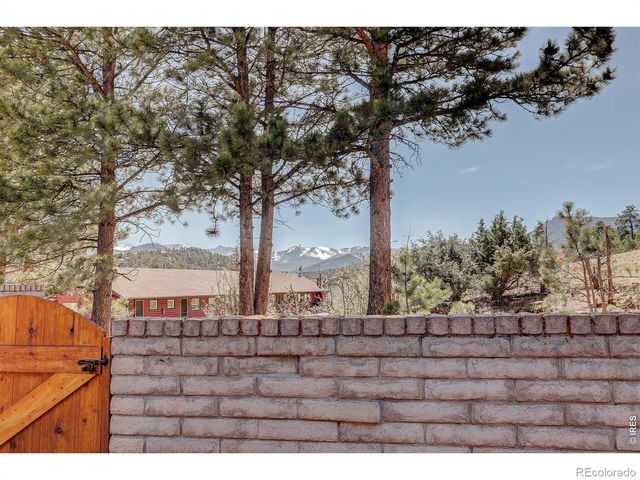 836 Vista Lane, Estes Park, CO 80517