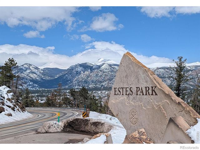 836 Vista Lane, Estes Park, CO 80517