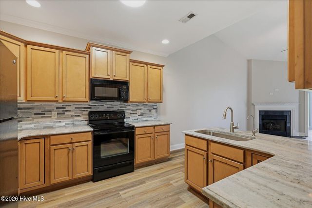 3021 Braewood Court, Leland, NC 28451