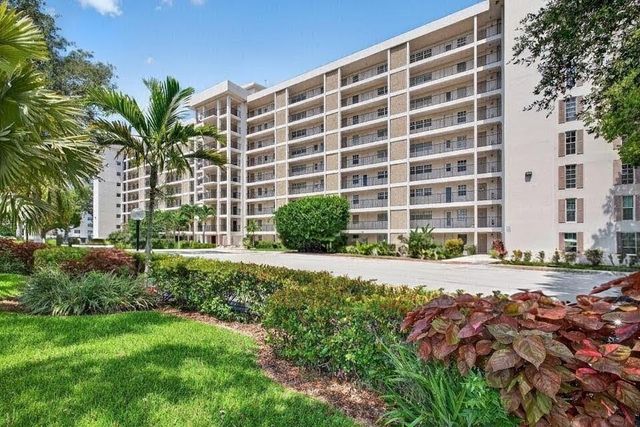 3300 N Palm Aire Drive 701, Pompano Beach, FL 33069
