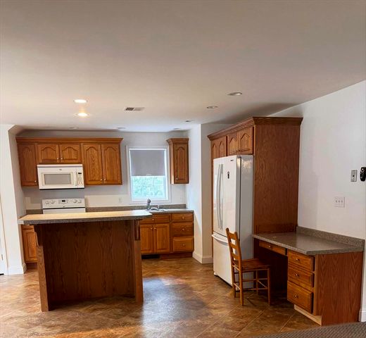 29 Winston Ave 2, Wilmington, MA 01887