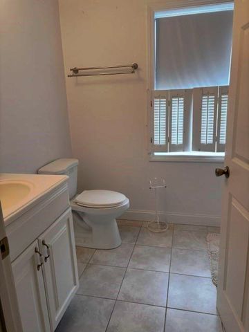 29 Winston Ave 2, Wilmington, MA 01887