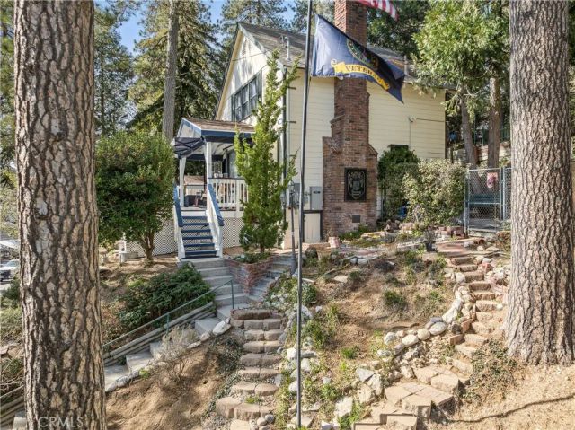 24214 Zurich, Crestline, CA 92325