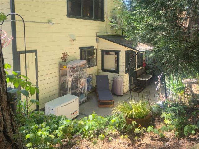 24214 Zurich, Crestline, CA 92325
