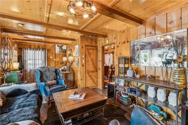 24214 Zurich, Crestline, CA 92325