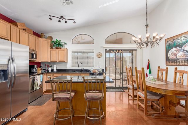 16802 S 3RD Place, Phoenix, AZ 85048