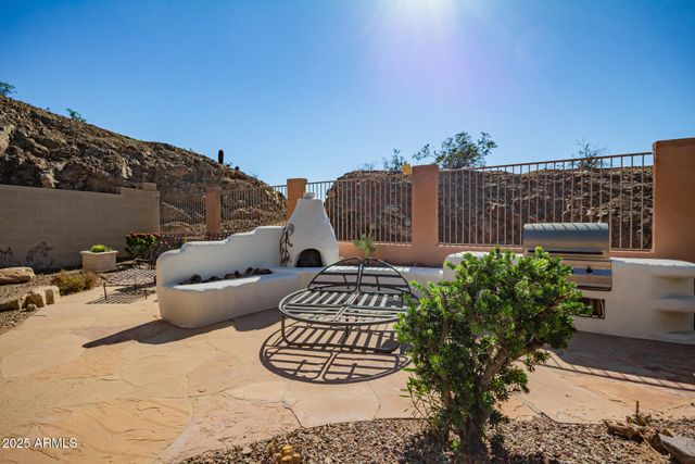 16802 S 3RD Place, Phoenix, AZ 85048