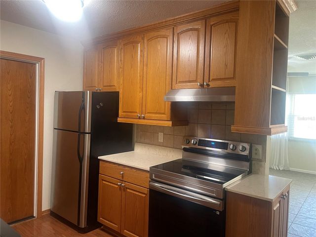 220 AVALON ROAD, Venice, FL 34293