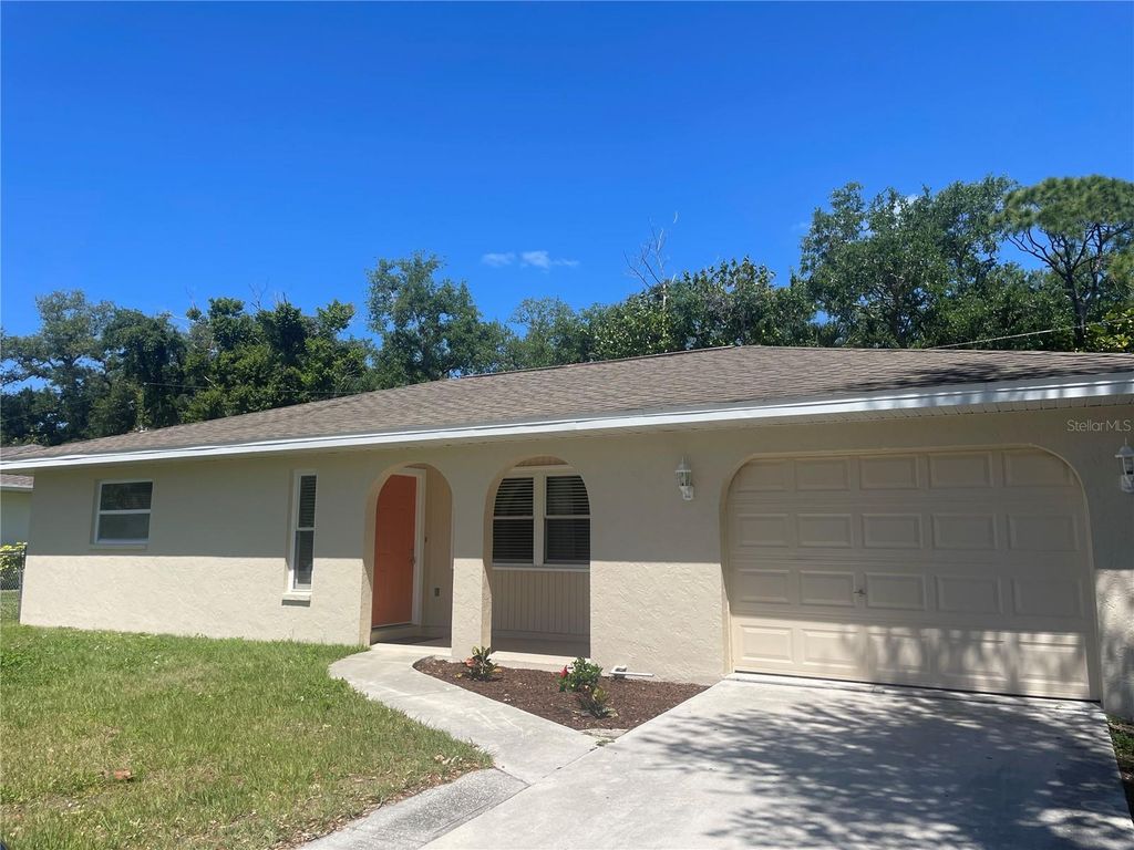 220 AVALON ROAD, Venice, FL 34293
