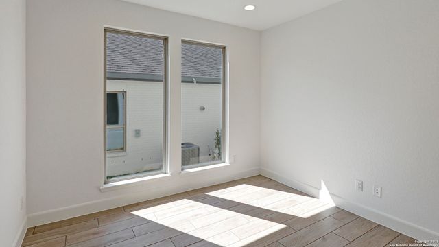 213 Hidalgo, Boerne, TX 78006