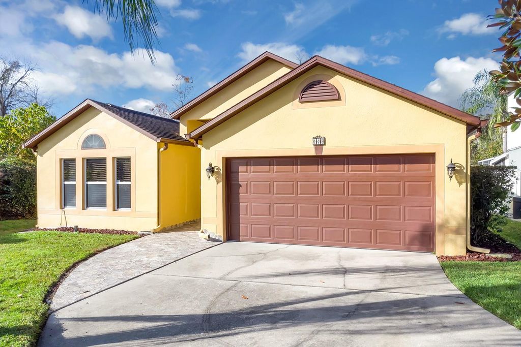Image 3 of property listing at 149 SPANISH BAY DRIVE, Sanford, FL 32771