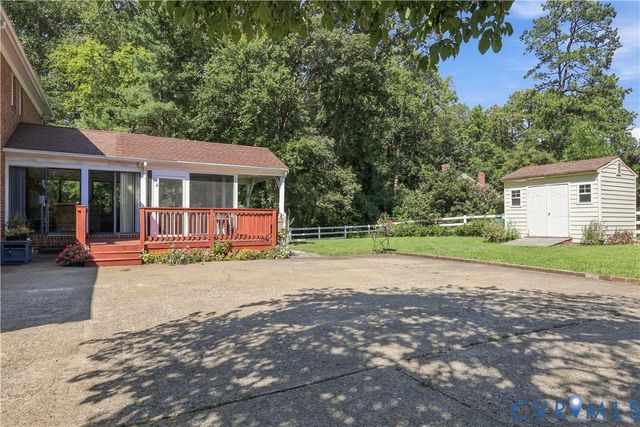 8307 Wallingford Ln, Henrico, VA 23227