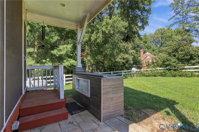 8307 Wallingford Ln, Henrico, VA 23227