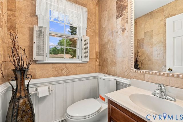 8307 Wallingford Ln, Henrico, VA 23227
