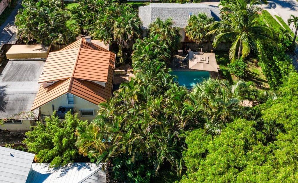 341 NE 7th Avenue, Delray Beach, FL 33483