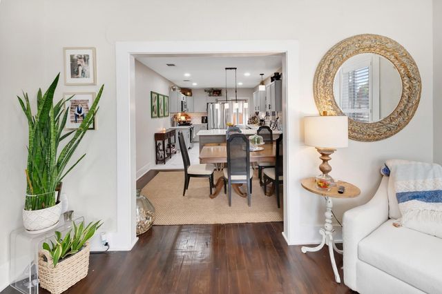 101 N Cameron Street, Victoria, TX 77901