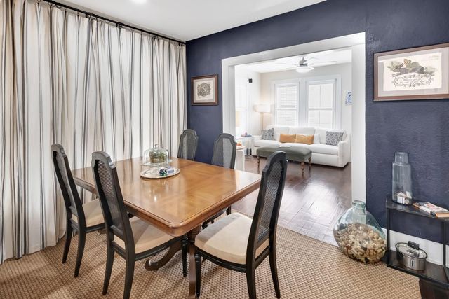 101 N Cameron Street, Victoria, TX 77901