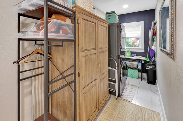 101 N Cameron Street, Victoria, TX 77901