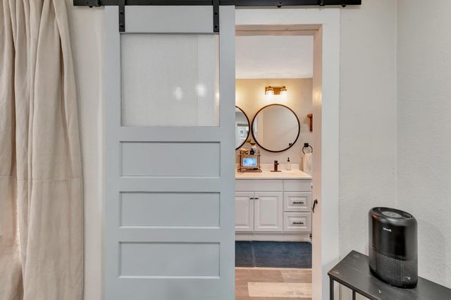 101 N Cameron Street, Victoria, TX 77901