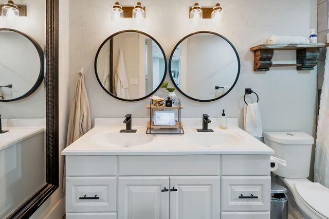 101 N Cameron Street, Victoria, TX 77901