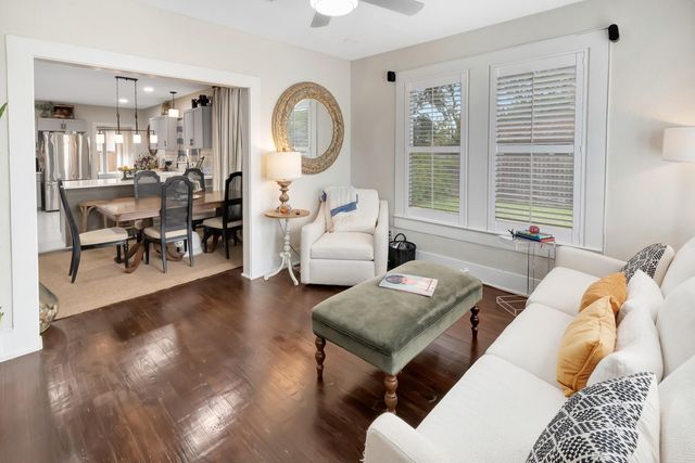 101 N Cameron Street, Victoria, TX 77901