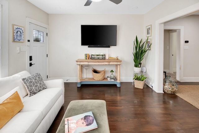 101 N Cameron Street, Victoria, TX 77901