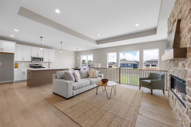 7006 Colpepper Drive SW, Cedar Rapids, IA 52404