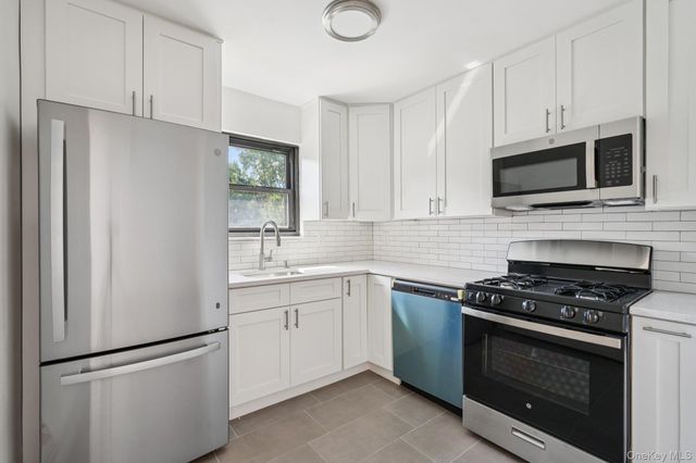 148 Sneden Place W 148, Spring Valley, NY 10977
