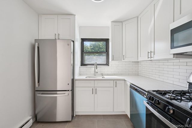 148 Sneden Place W 148, Spring Valley, NY 10977