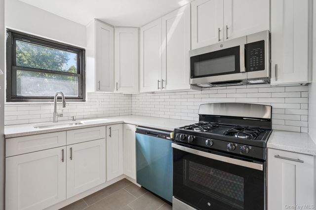 148 Sneden Place W 148, Spring Valley, NY 10977