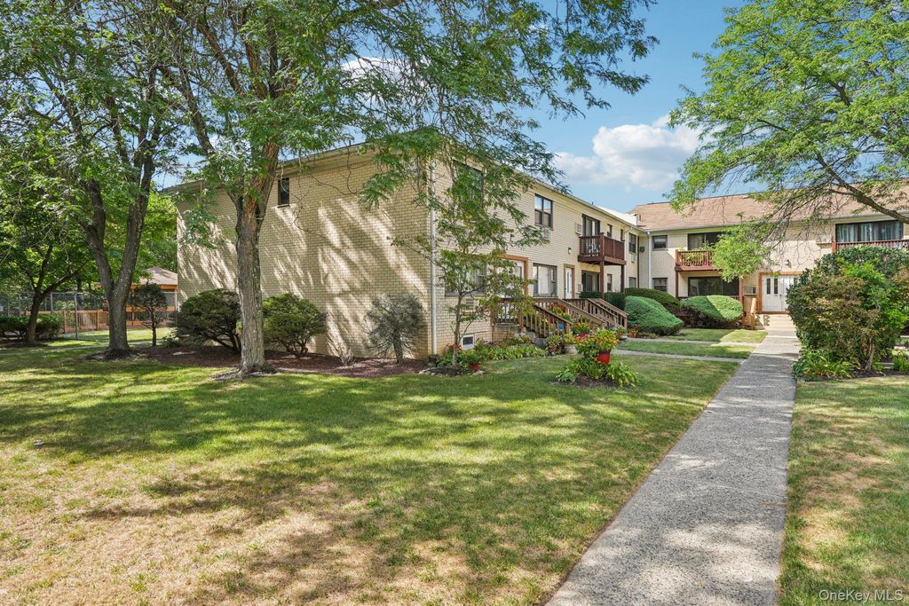 148 Sneden Place W 148, Spring Valley, NY 10977