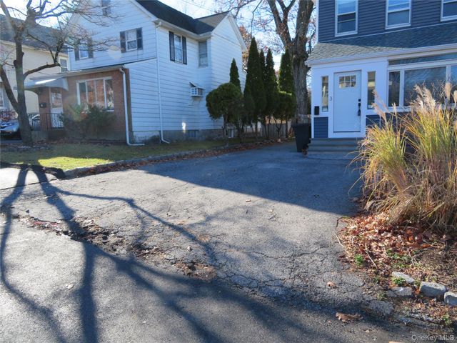3 S Magnolia Street, Pearl River, NY 10965