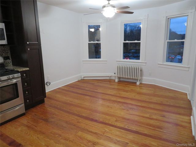 3 S Magnolia Street, Pearl River, NY 10965