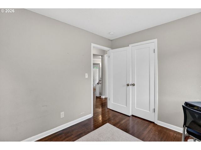 20951 Se BOHNA PARK Rd, Damascus, OR 97089