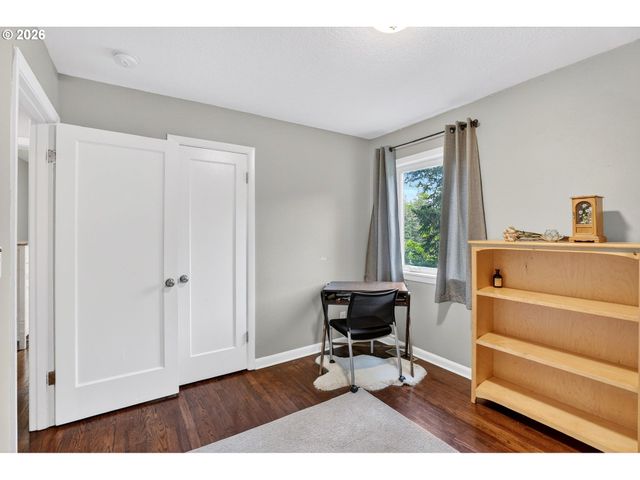 20951 Se BOHNA PARK Rd, Damascus, OR 97089