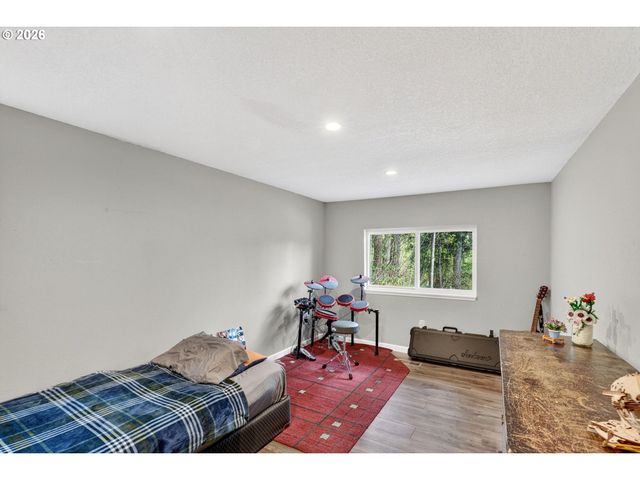 20951 Se BOHNA PARK Rd, Damascus, OR 97089