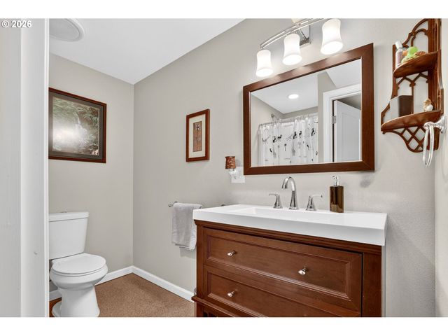 20951 Se BOHNA PARK Rd, Damascus, OR 97089