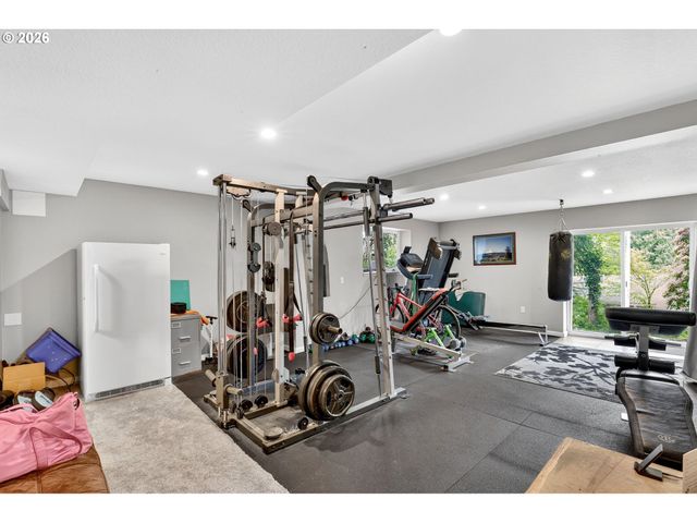 20951 Se BOHNA PARK Rd, Damascus, OR 97089