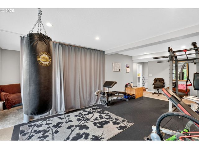 20951 Se BOHNA PARK Rd, Damascus, OR 97089