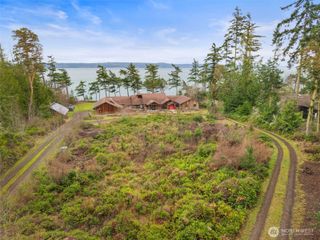 824 Schwartz Road, Nordland, WA 98358