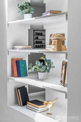 6036 Stanwick Lane SE, Olympia, WA 98513