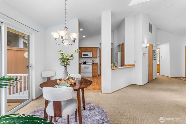 6036 Stanwick Lane SE, Olympia, WA 98513