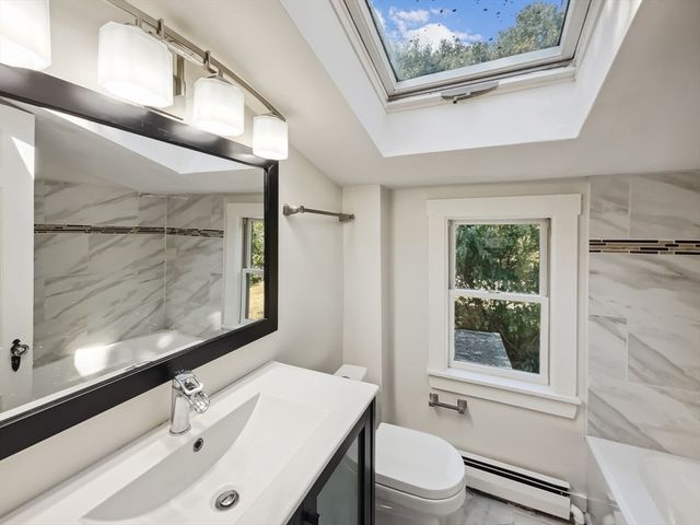 312 Linden St, Wellesley, MA 02481