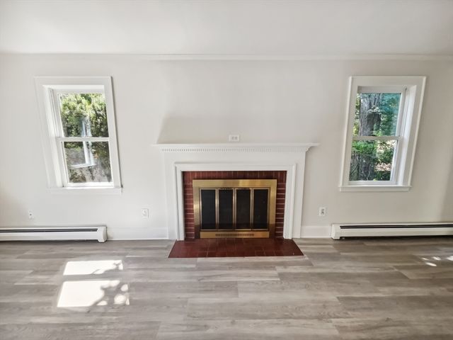 312 Linden St, Wellesley, MA 02481