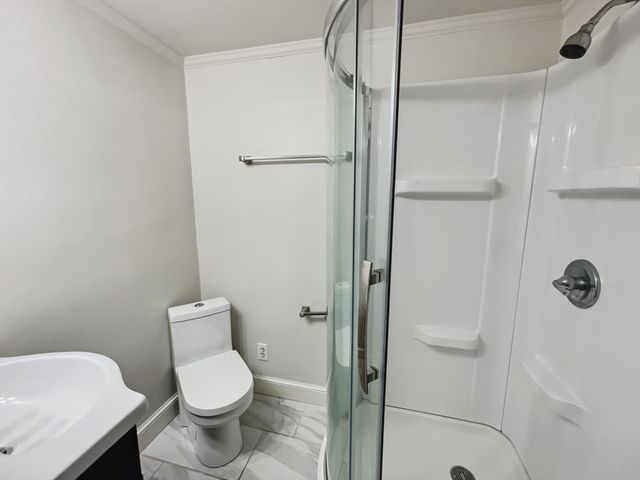 312 Linden St, Wellesley, MA 02481