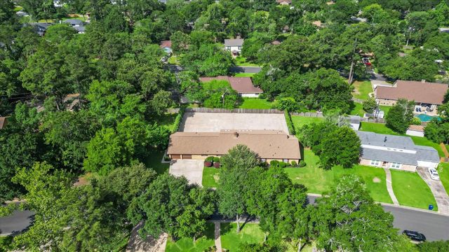 120 Hickory Street, Huntsville, TX 77320