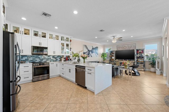 7337 Via Leonardo, Lake Worth, FL 33467