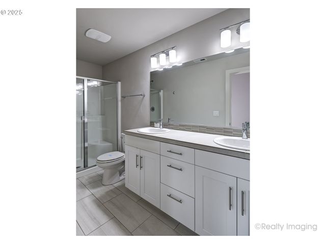 3732 Se CENTIFOLIA Ave, Hillsboro, OR 97123