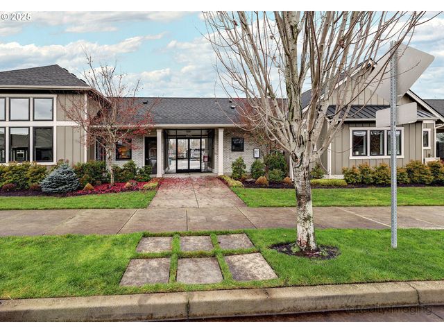 3732 Se CENTIFOLIA Ave, Hillsboro, OR 97123