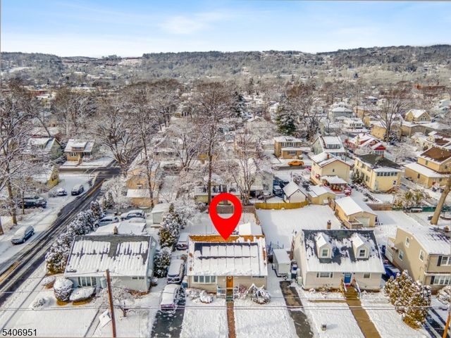 186 10Th Ave, Hawthorne Boro, NJ 07506